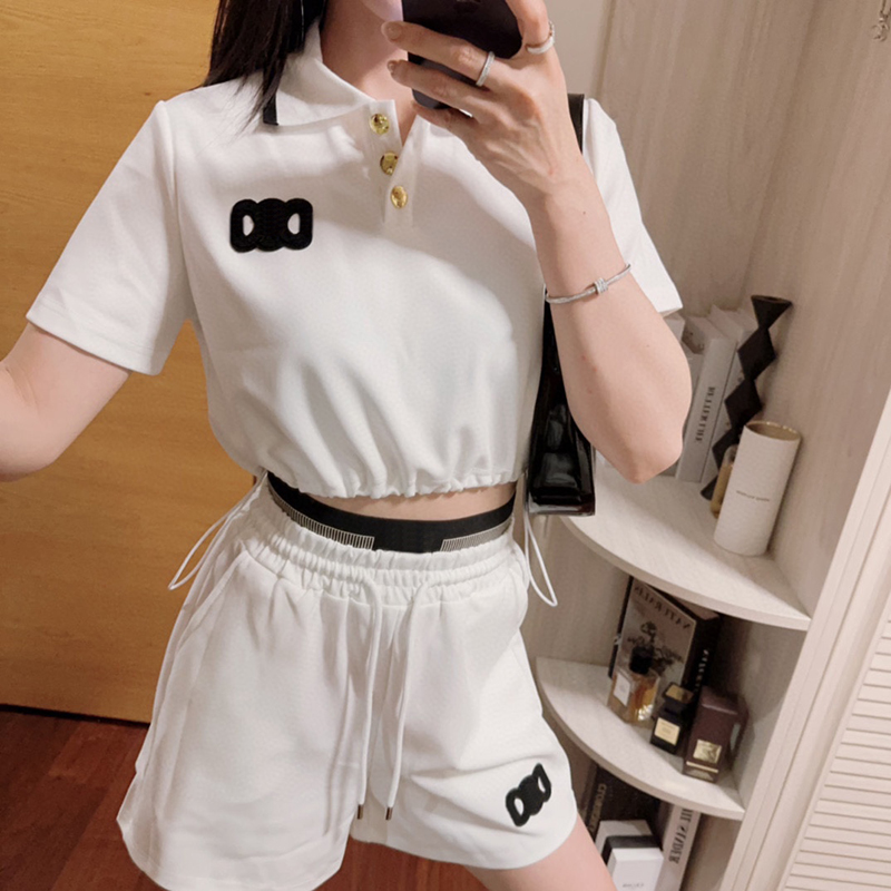 Femme CE Tracksuit Femme T-shirts Summer Short à manches courtes Suisse décontractée Girls Outdoor Luxury Sports Wear T-shirt SML