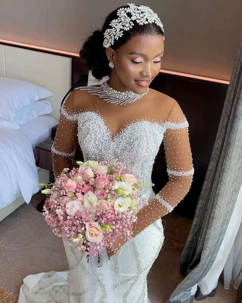 African Mermaid Wedding Drs 2024 Sheer Neck Beaded Pearls Bridal Gown Detachable Train Long Sleev Plus Size Vtidos 0518