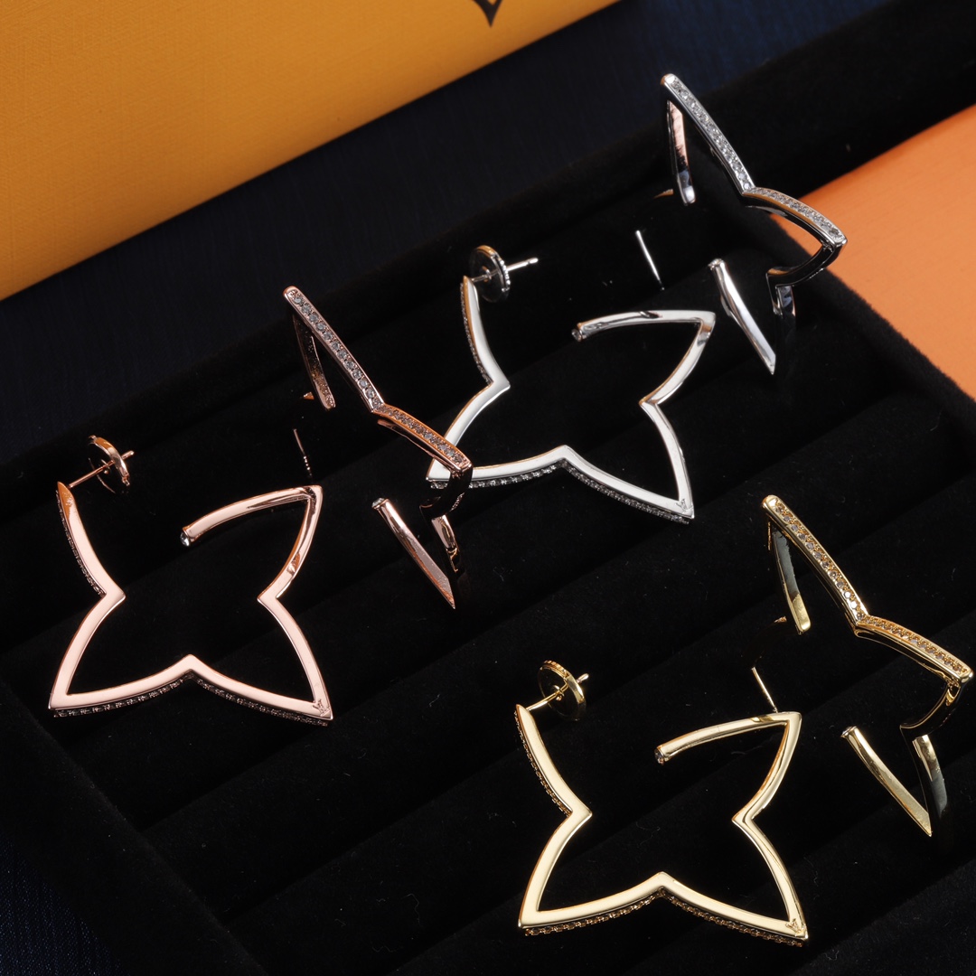 Designer Earrings Luxury Brand Big Flower Clover Letter Charm Earrings 18K Gold 925 Silver Plated Stud Hoop Earrings For Woman Party Fashion Jewelry Gift