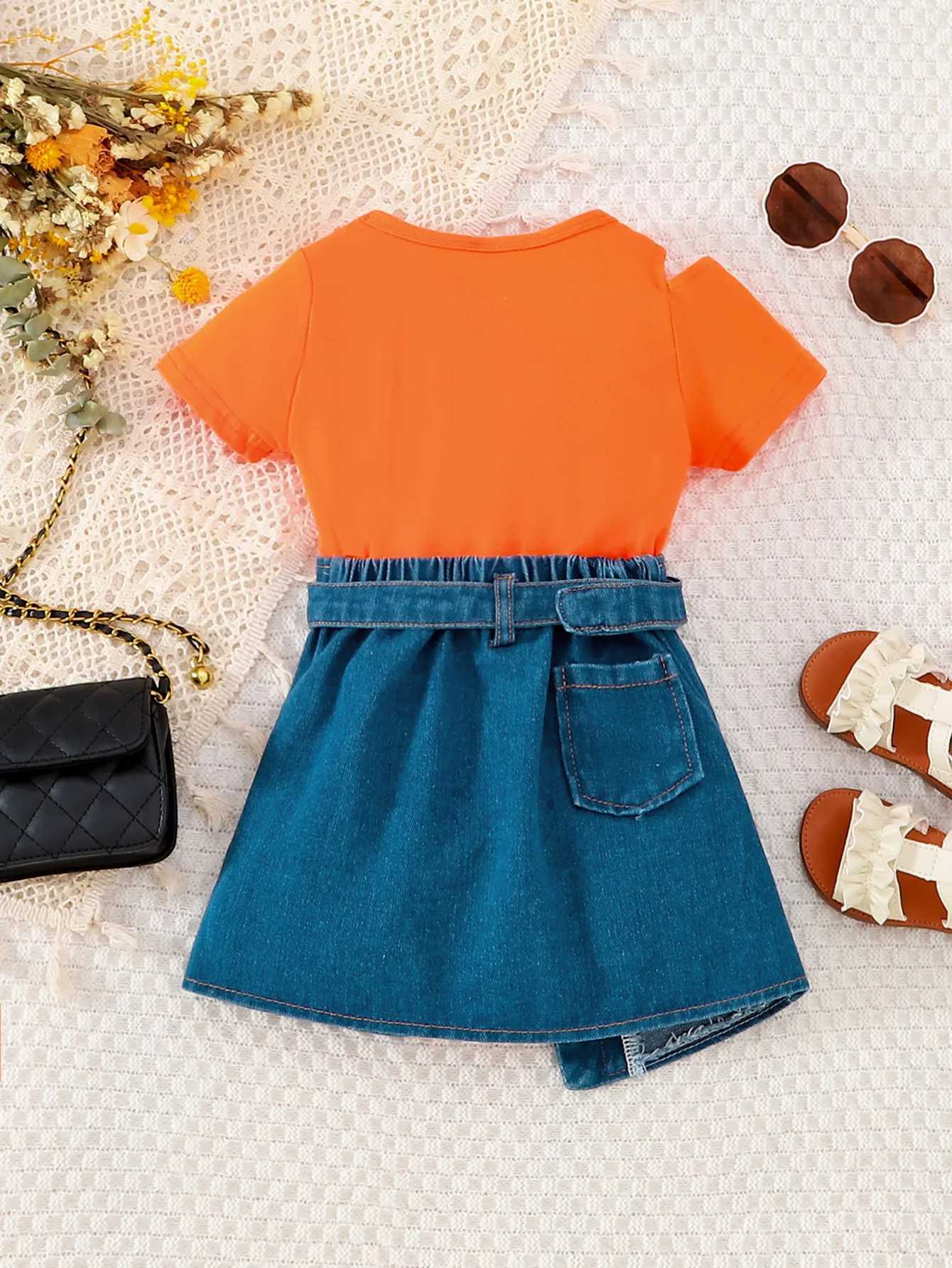 Clothing Sets Fashionable summer baby girl clothing with letter printed shoulder short sleeves and irregular denim high waisted tight fitting girl set