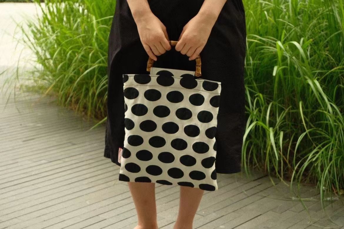 Designer bag retro polka dot black rice color scheme pop style bamboo joint bag handbag double layer canvas bag large capacity shopping bag