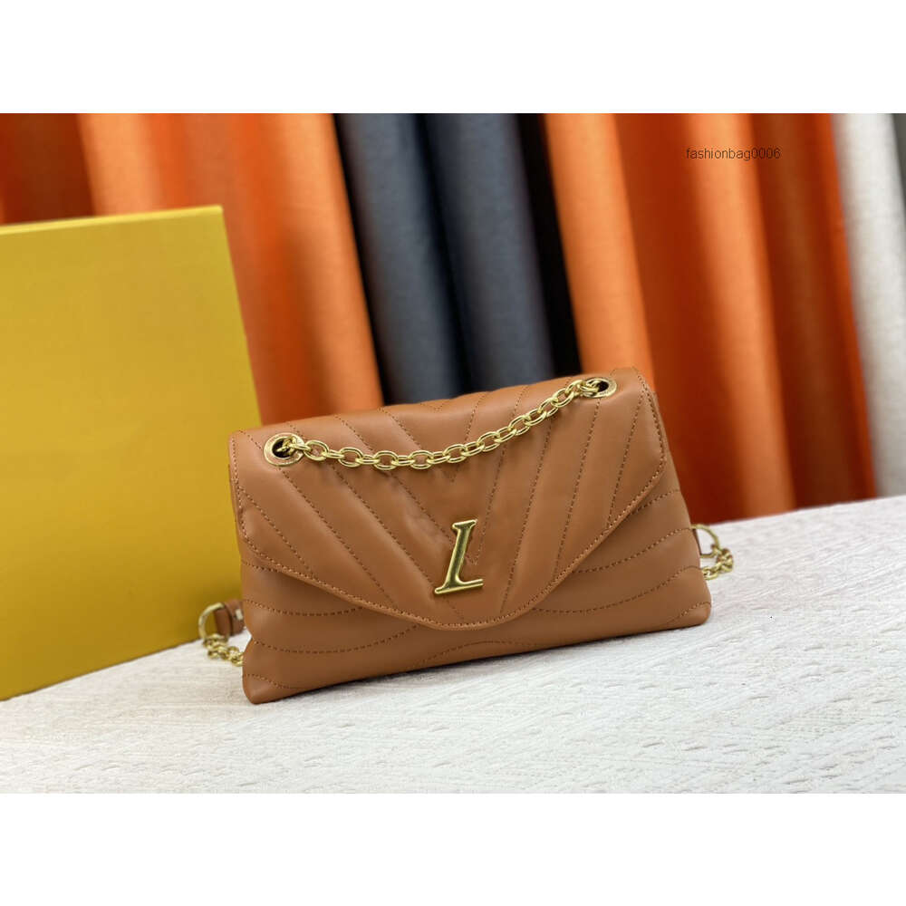 Luxury designer bag NEW WAVE chain shoulder strap single shoulder bag crossbody clutch wallet messenger bag V-shaped quilted magnetic lock smooth leather