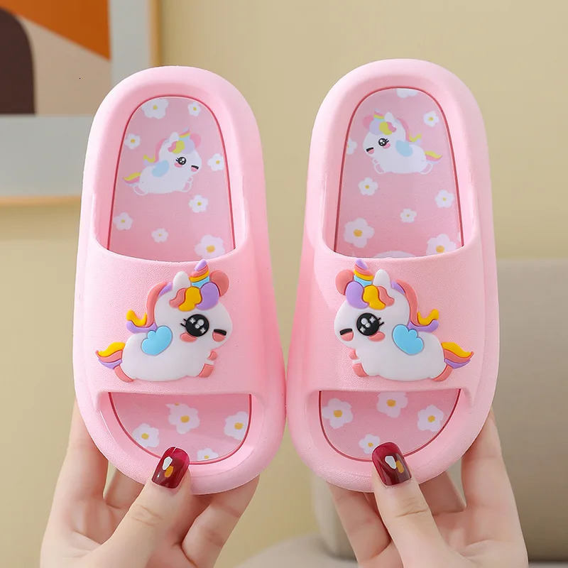 Girls Boys Slippers Lovely Cartoon Pattern Baby Indoor Drag Footwear Childrens Bathing Shoes Kids Nonslip Soft Bottom Shoes 240507