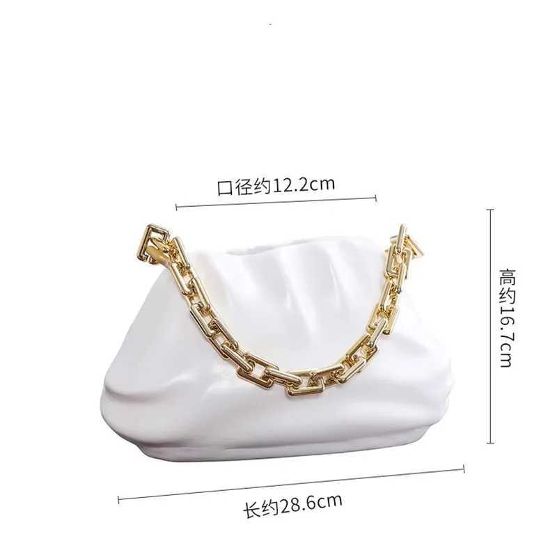 Vases Nordic cloud Resin Handbag Design Vase Flower Wedding Desk Ornament Home Decor plant pot Interior accessories J240515