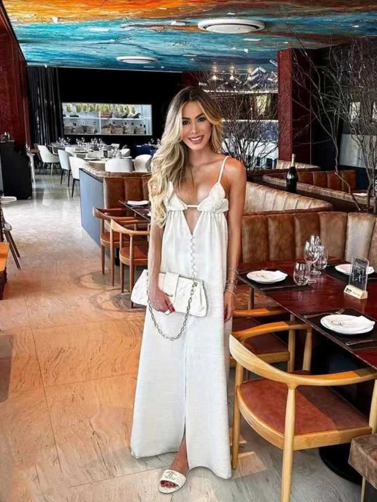 Basic Casual Dresses Apricot Linen Long Dress Women Elegant Spaghetti Strap Casual Loose Holiday Beach Dress Summer Sexy Backless Bohemia Dress 2024 J