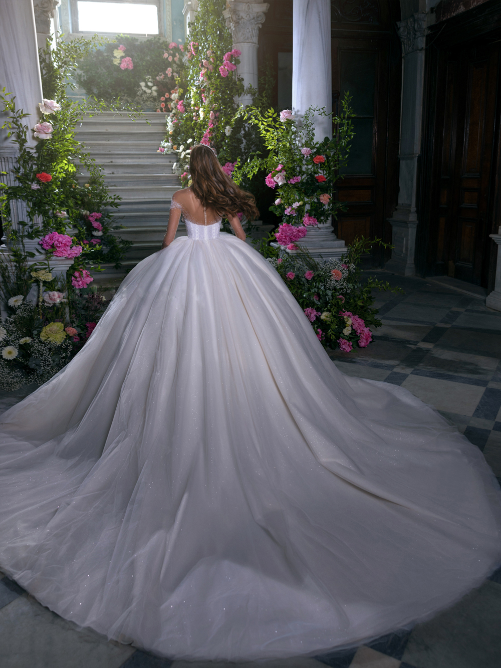 Vintage Illusion Bodice High Collar Ball Gown Wedding Dress Delicate Beading Pearls Neck Illusion Full Sleeves Bridal Gowns 2024