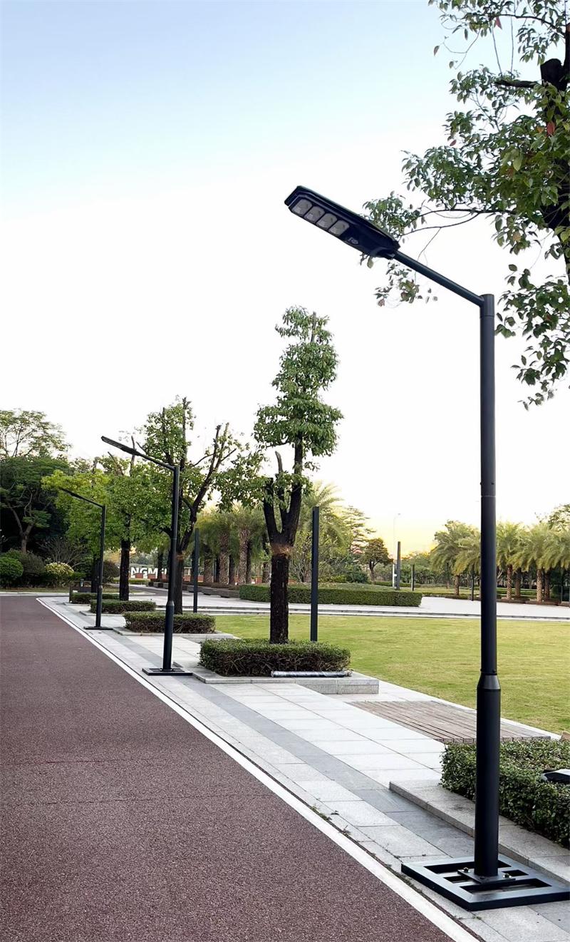 Upgraded Solar Street Light 300W 400w 500w 600w Waterproof IP65 All in one Road Light with pole