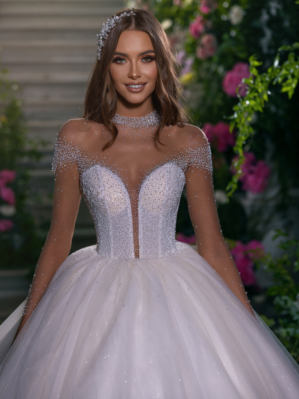 Vintage Illusion Bodice High Collar Ball Gown Wedding Dress Delicate Beading Pearls Neck Illusion Full Sleeves Bridal Gowns 2024