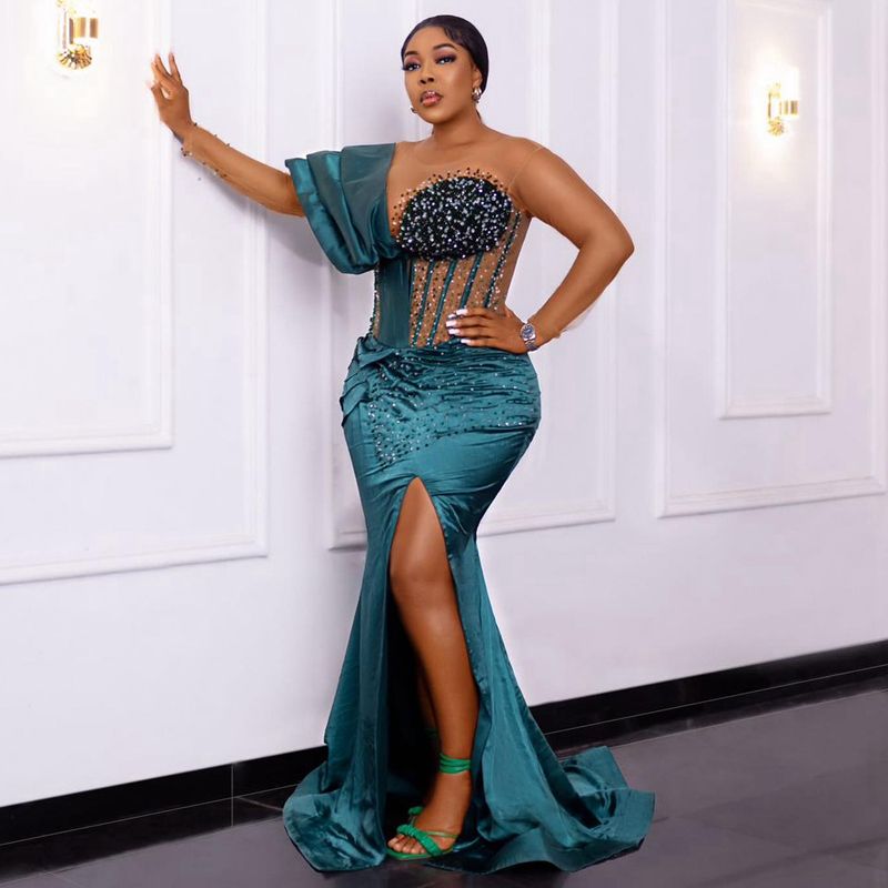 Green 2024 Hunter Plus Size Prom Dresses Jewel Neck Crystal Beaded Long Sleeves Mermaid Satin Evening Formal Party Bridesmaid Gowns Dress Overskirts S