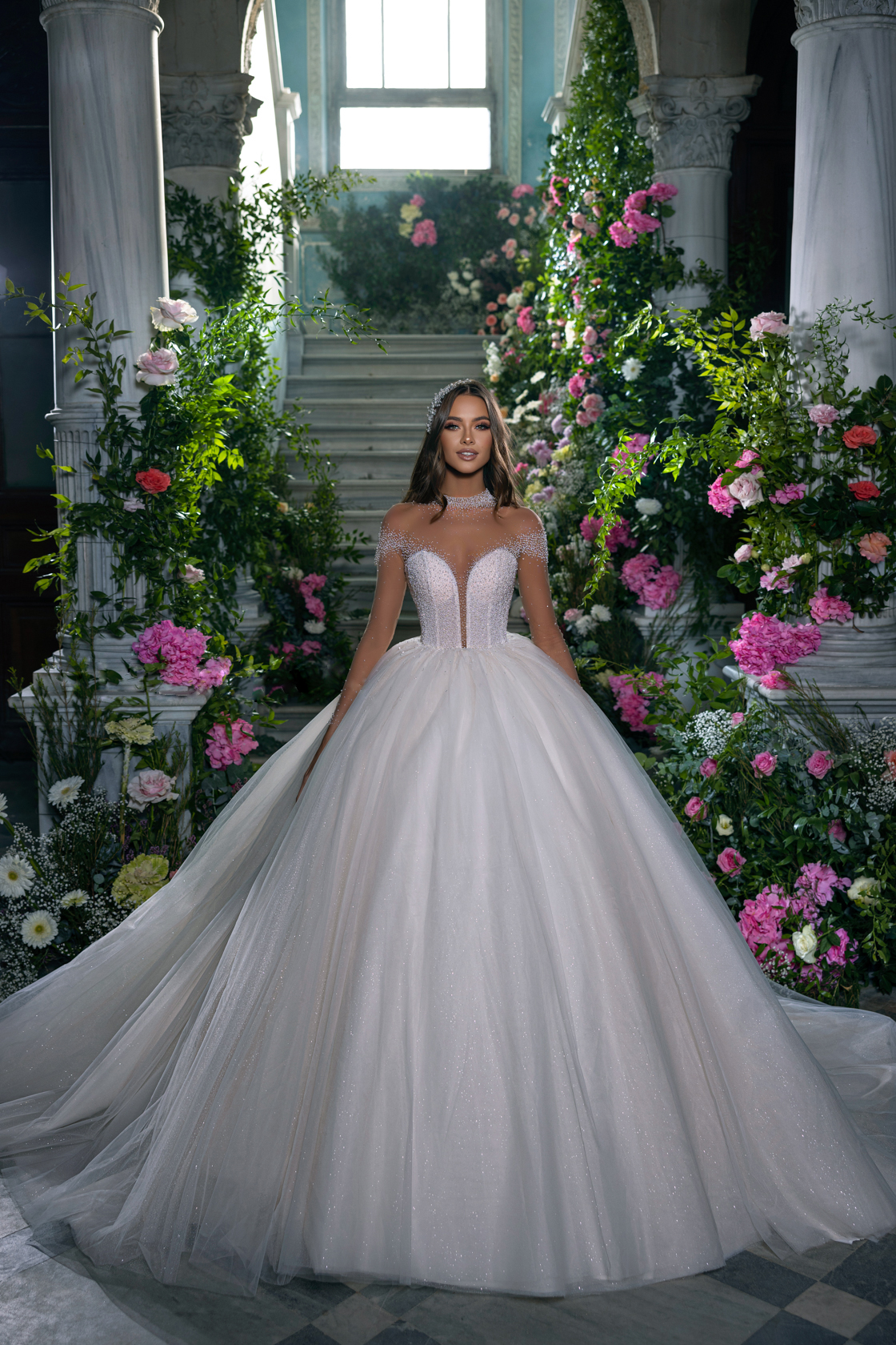 Vintage Illusion Bodice High Collar Ball Gown Wedding Dress Delicate Beading Pearls Neck Illusion Full Sleeves Bridal Gowns 2024