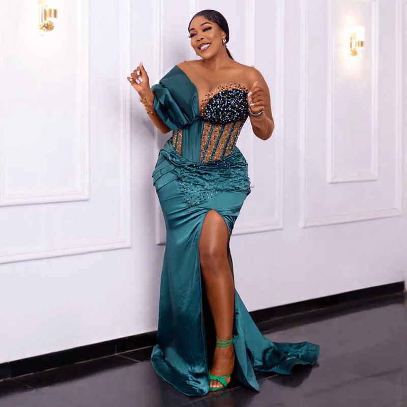 Green 2024 Hunter Plus Size Prom Dresses Jewel Neck Crystal Beaded Long Sleeves Mermaid Satin Evening Formal Party Bridesmaid Gowns Dress Overskirts S