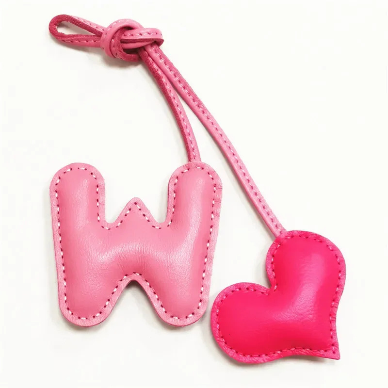 Fashion A To Z 26 Initials Heart Keychain With Letter Keyring for Women Men Handbag Accessories 240516