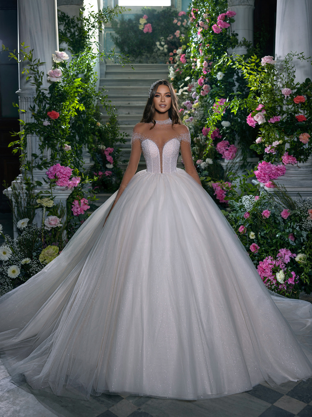 Vintage Illusion Bodice High Collar Ball Gown Wedding Dress Delicate Beading Pearls Neck Illusion Full Sleeves Bridal Gowns 2024