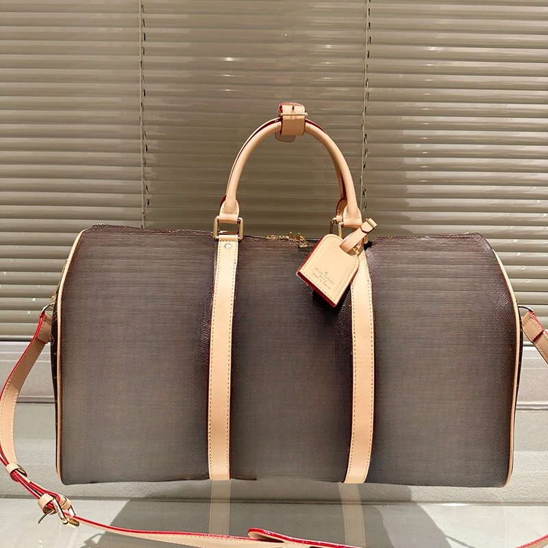 2024 Designer leather women Large capacity long travel short outing essential lightweight, simple, letter, plaid fashion bag Free shipping