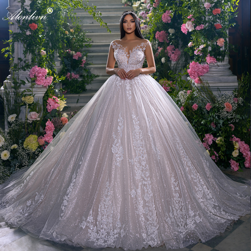 Luxury Sheer V-Neck A-line Wedding Dress Delicate Beading Pearls Aplliques Lace Sleeveless Bridal Gowns Floor-length Court Train