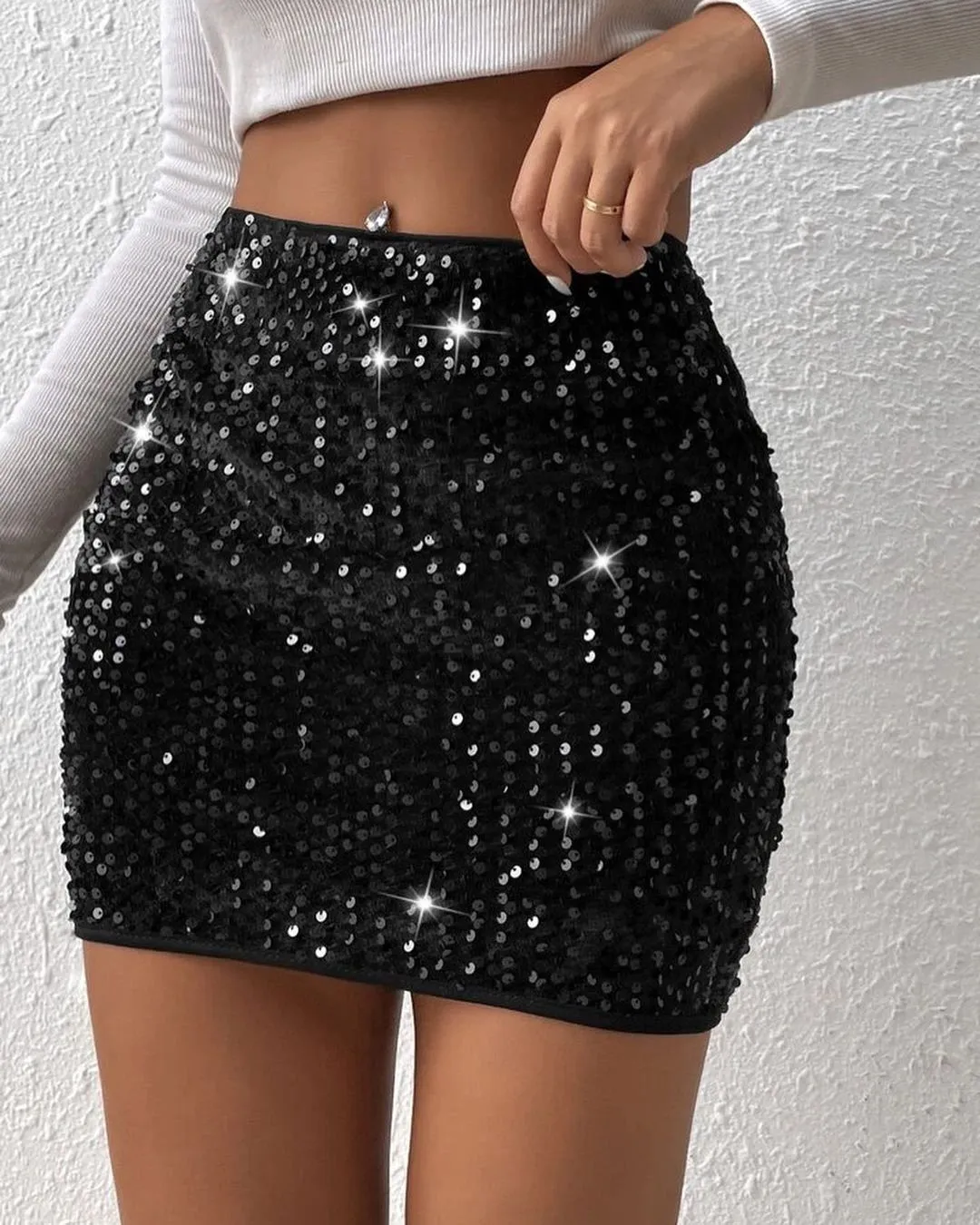 Sparkling in Sequins Embellished Sequined Straight Mini Skirt with Elasticated Waistband with Slip-on Closure CPS3042