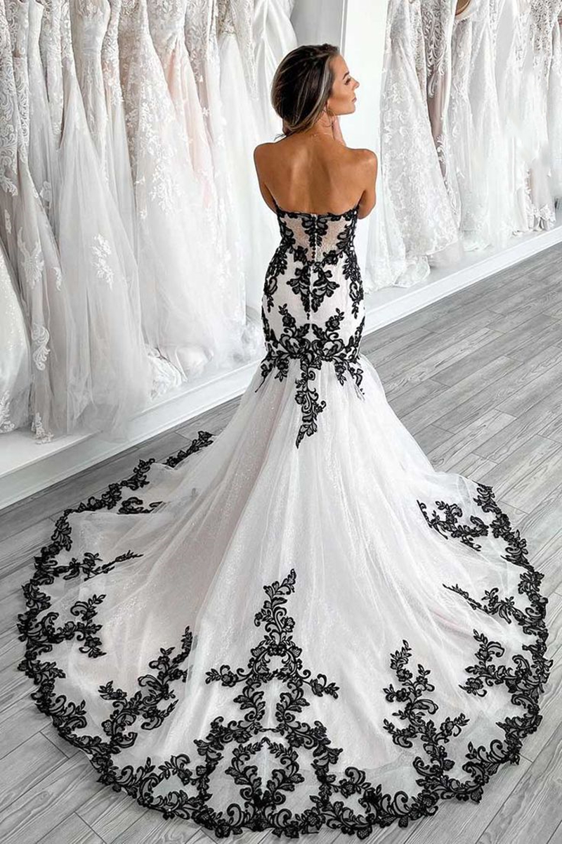 Black And White Mermaid Wedding Dresses Lace Appliques Off The Shoulder Sweetheart Neck Vintage Gothic Bridal Gowns Back Buttons Long Vestido Do Novia
