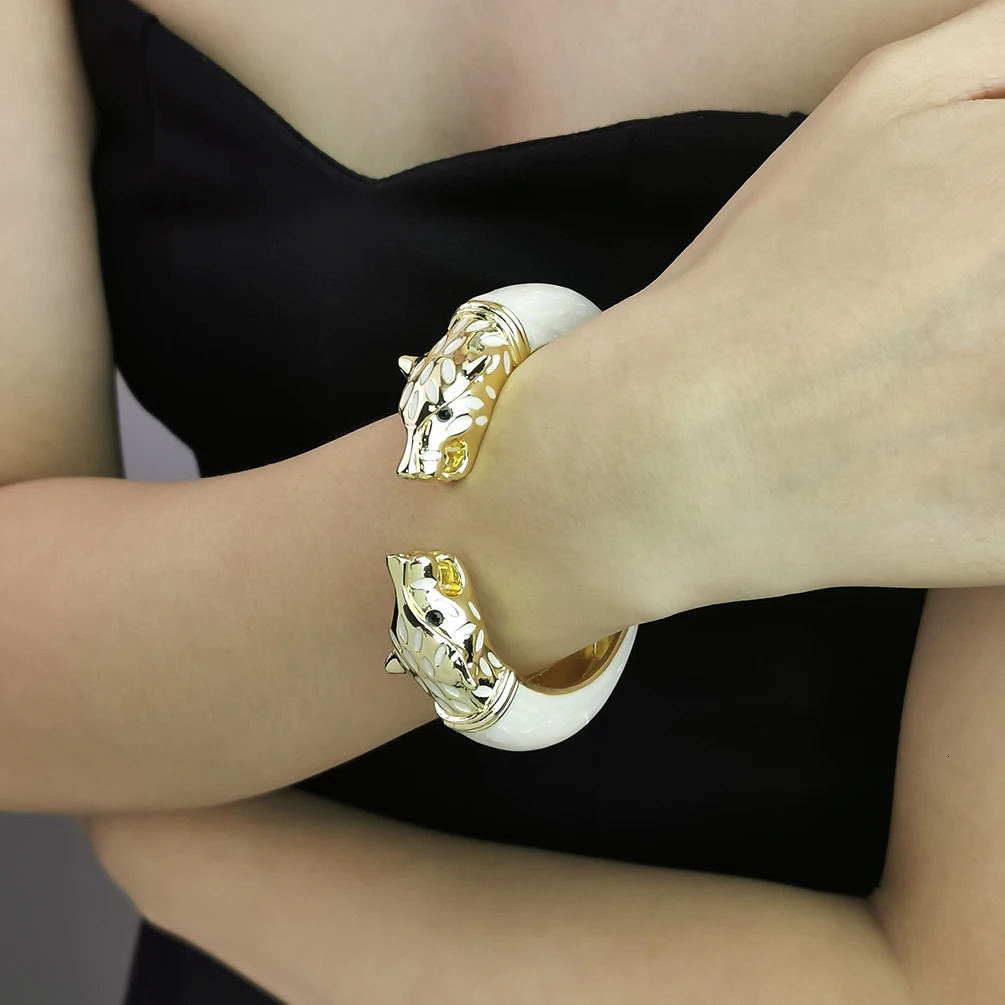 Double Leopard Head Cuff Bracelets Big Bangles For Women Statement Opened Alloy Bangle Gold Color Tone Fashion Jewelry MANILAI 240518