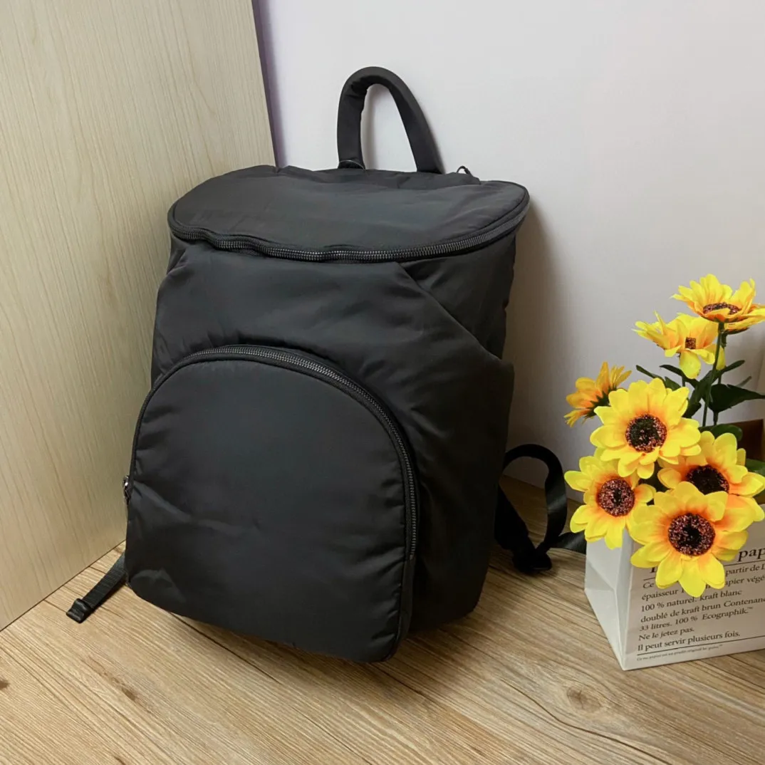 2025S Fashion Designer s New Yoga Sports Bag Large Capacity Multi Functional Carnival Shoulder Bag L Outdoor Parent Child Backpack Leisure Backpack