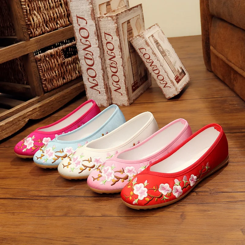 Comemore 2025 Female Summer 2023 Flat-heeled Shoe new National Dance Flats Comfortable Women's Loafers 34 Women Chinese Embroidered Shoes