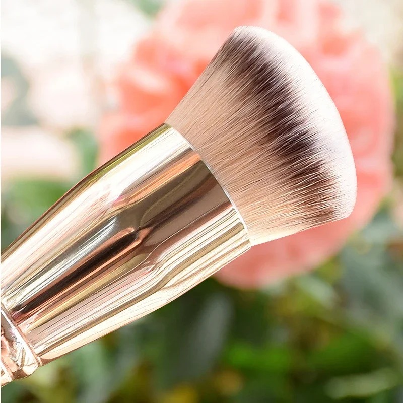 1Pcs Professional Makeup Brushes Set High-End Foundation Concealer Contour Blending Beauty Brush Frosted Wooden Handle z250527Q76T