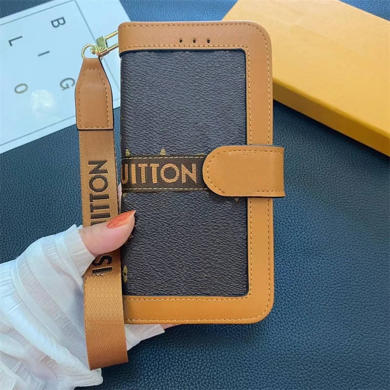 Fashion Designer Wallet Phone Cases for iphone 16 pro max 15pro 14 14pro 14plus 13 13pro 12 Leather Card Holder Luxury Cellphone Cover with Samsung S24 S23 S22 ultra