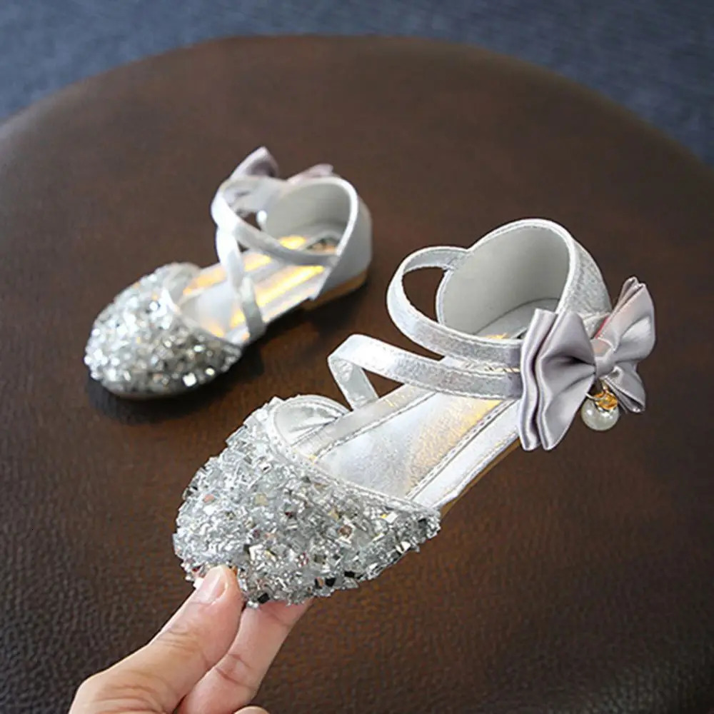 Summer Children Girls Princess Shoes Glitter Kids Baby Bow Mary Janes Dance Shoes Casual Toddler Baby Girl Sandals 240513