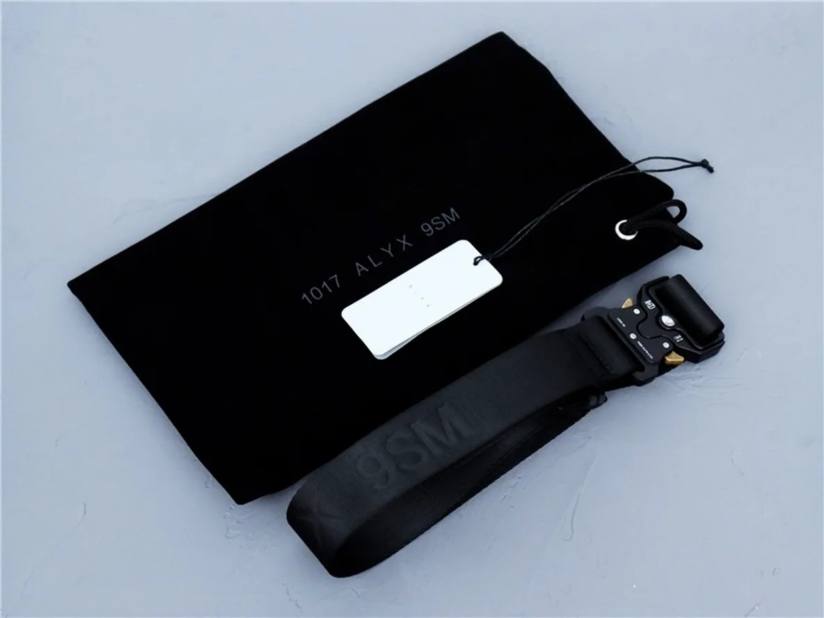 1017 ALYX 9SM Classic Rollercoaster Belt Men Women Silvery Metal Buckle ALYX Belts Jacquard Logo Labeled