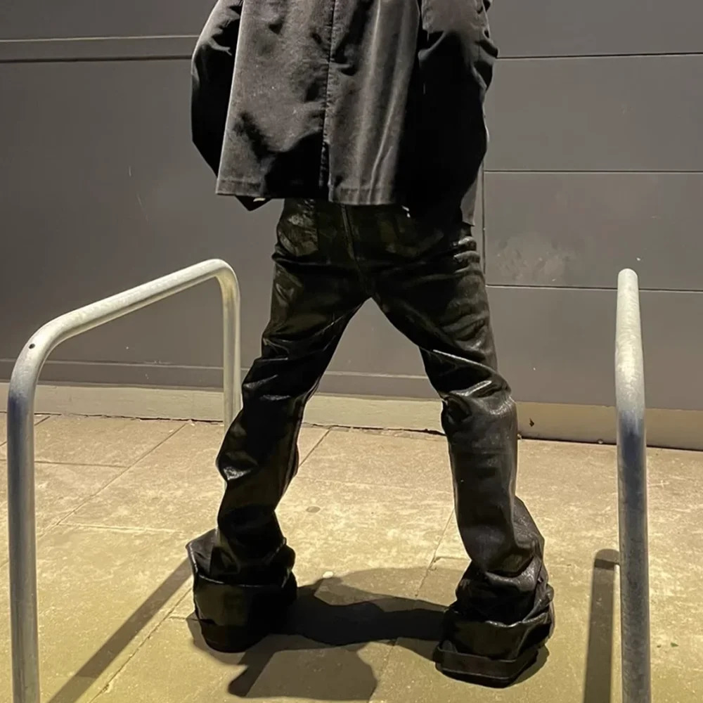 Streetwear Black Wax Leather Strecth Jeans for Men Ropa Hombre Baggy Y2k Flare Pants Oversized Straight Denim Trousers 240517