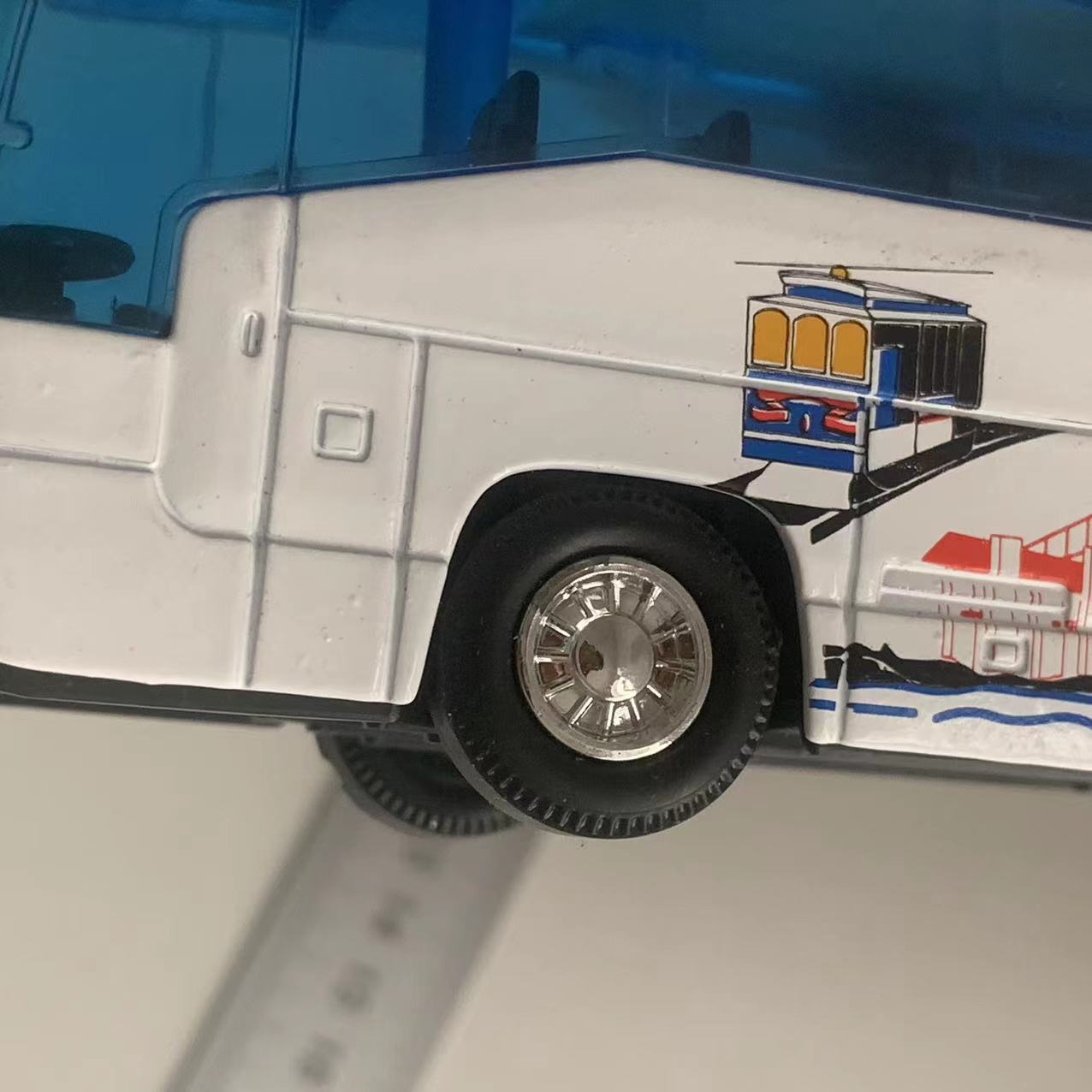 Have Flaws WELLY 1/60 Scale Mercedes-Benz O 303RHD COACH Travel Company Bus Alloy Pull Back Model