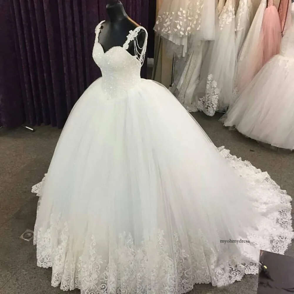 Spaghetti Straps Dresses Ball Gown Beaded Crystal Plus Size Wedding Dress Backless Bridal Gowns 0521