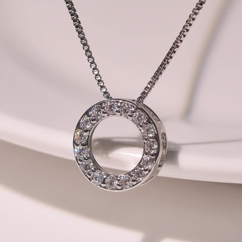 Huitan New Trendy Circle Necklace with Cubic Zirconia Simple Stylish Clavicle Chain Necklace for Women Wedding Eternity Jewelry