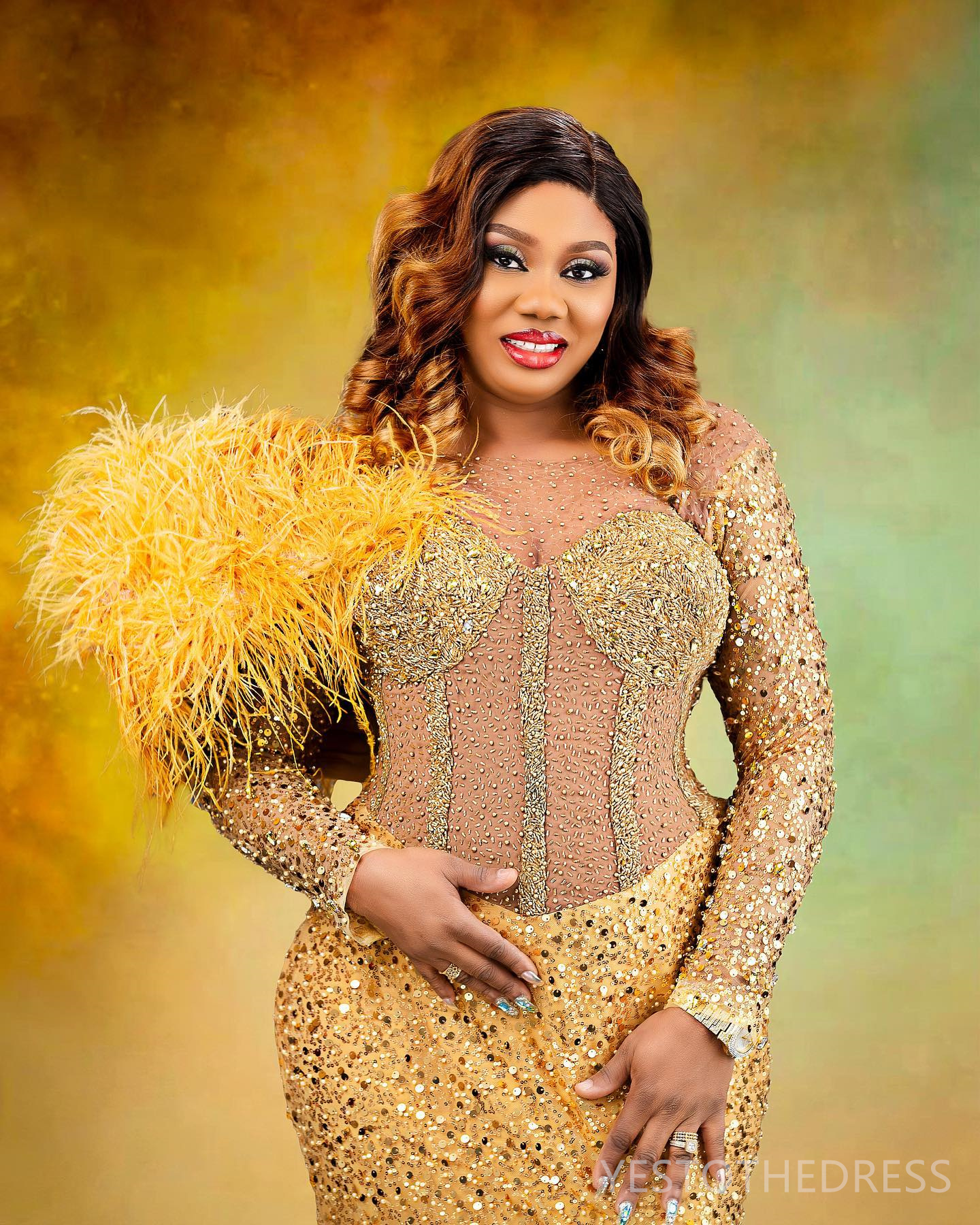 2024 Aso Ebi Gold Prom Dresses for Special Occasions Feathered Promdress for Black Women Long Sleeves Sequined Lace Beaded Luxury Birthday Reception G