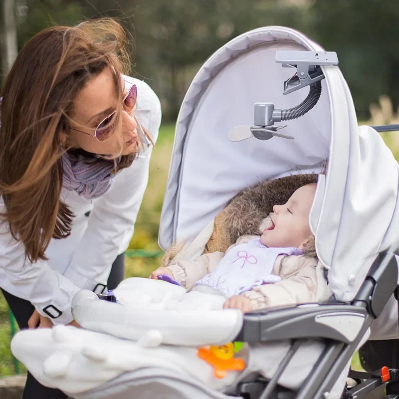 Travel Portable Stroller Clip Fan Summer Selling Baby Stroller Fan Mini Electric Fan Outdoor 240516