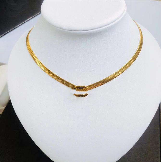 Designer Gold Plated Pendants Necklaces Stainless Steel Geometry Fashion Pendant Necklace Beads Chain Jewelry Accessories Christmas Gifts