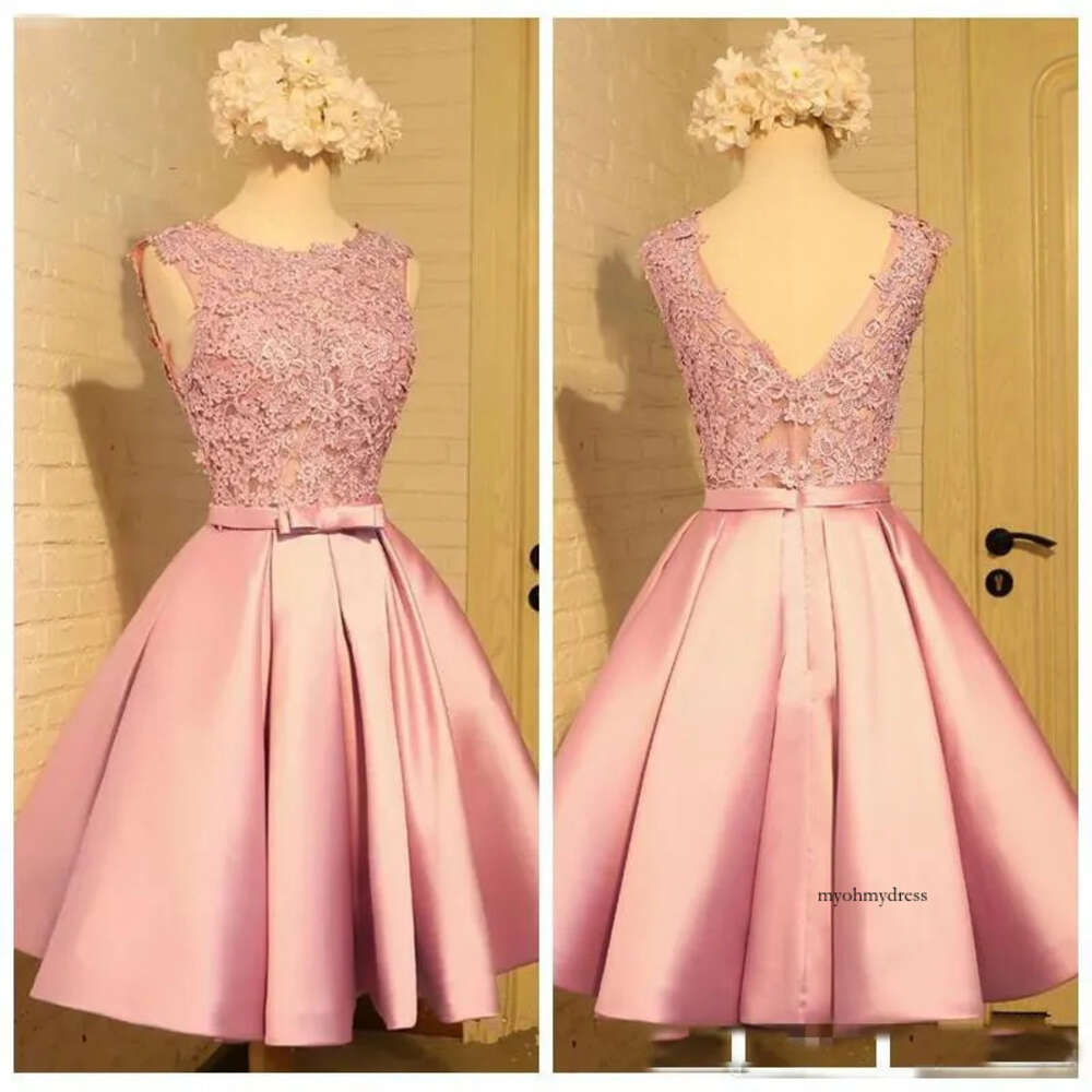 Sheer Jewel Satin Cheap Short Maid Of Honor Dresses With Sash Bow A Line Beads Lace Appliques Junior Bridesmaids Dress 0521