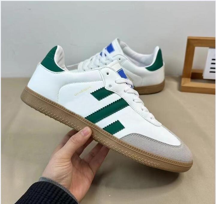 Designer shoes Casual Shoes For Men Women Designer Trainers Cloud White Core Black Green Gum Outdoor Flat Sports Sneakers