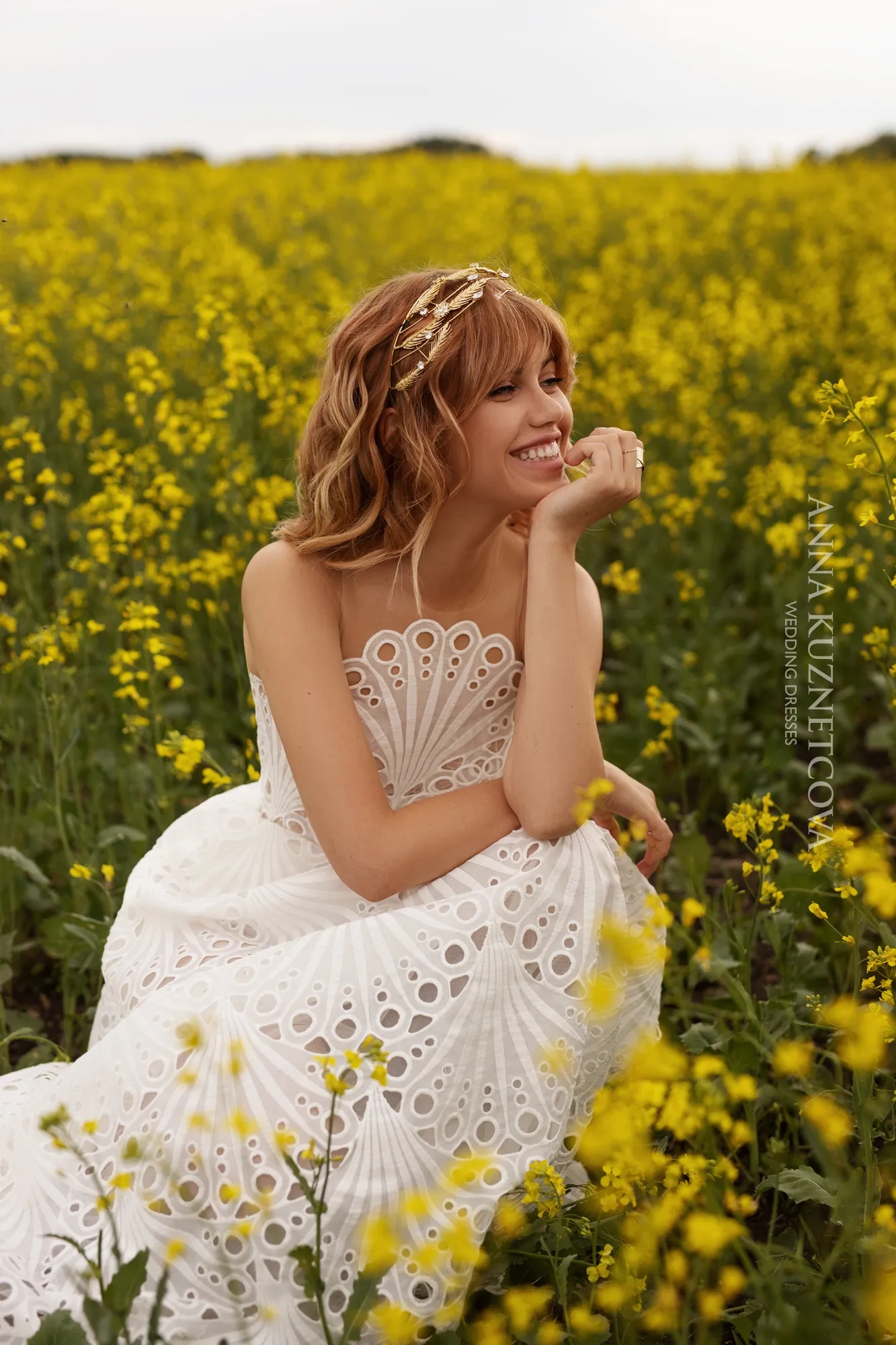 Lace Wedding Newest Dresses Jewel Neck Button Back A Line Floral Bohemian Beach Robes Bridal Gowns Vestido