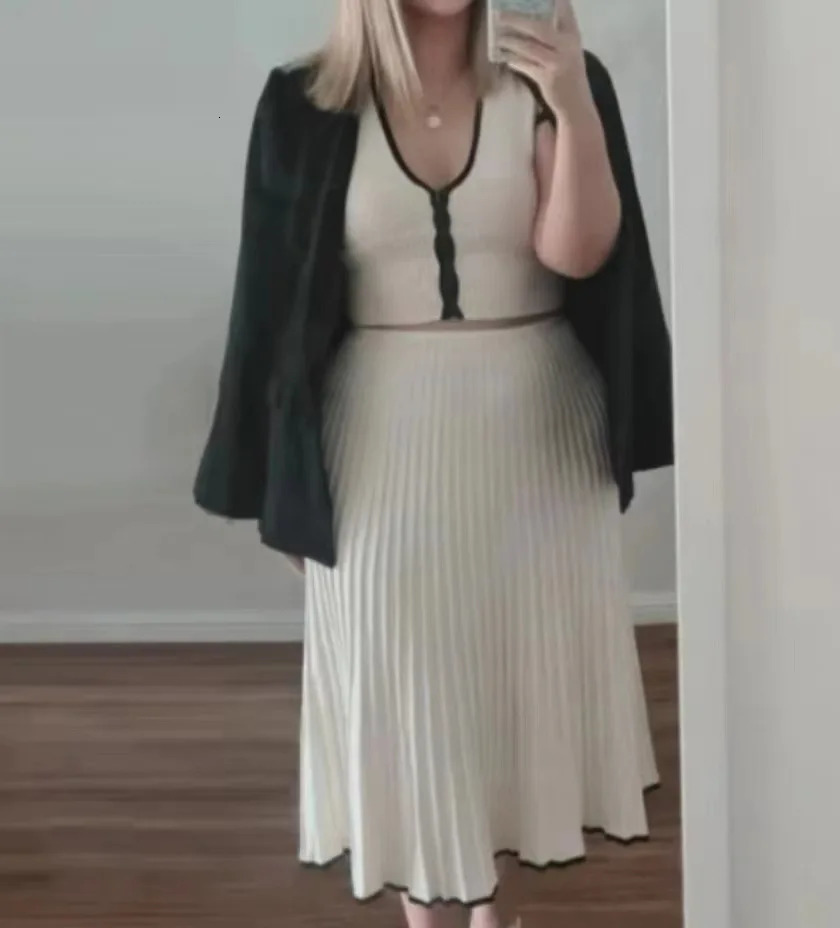 Summer Knit Patchwork 2 Pieces Sets Women Crop Top Long Aline Skirts Matching Suit Knitwear Slim Fit Pleated Skirt Outfits 240518