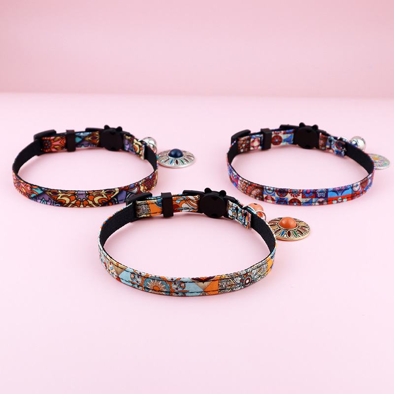 Vintage Style Cat Collar Personalized Pendant With Bell Adjustable Pet Puppy Necklace Fashions Dress Up Cat Accessories