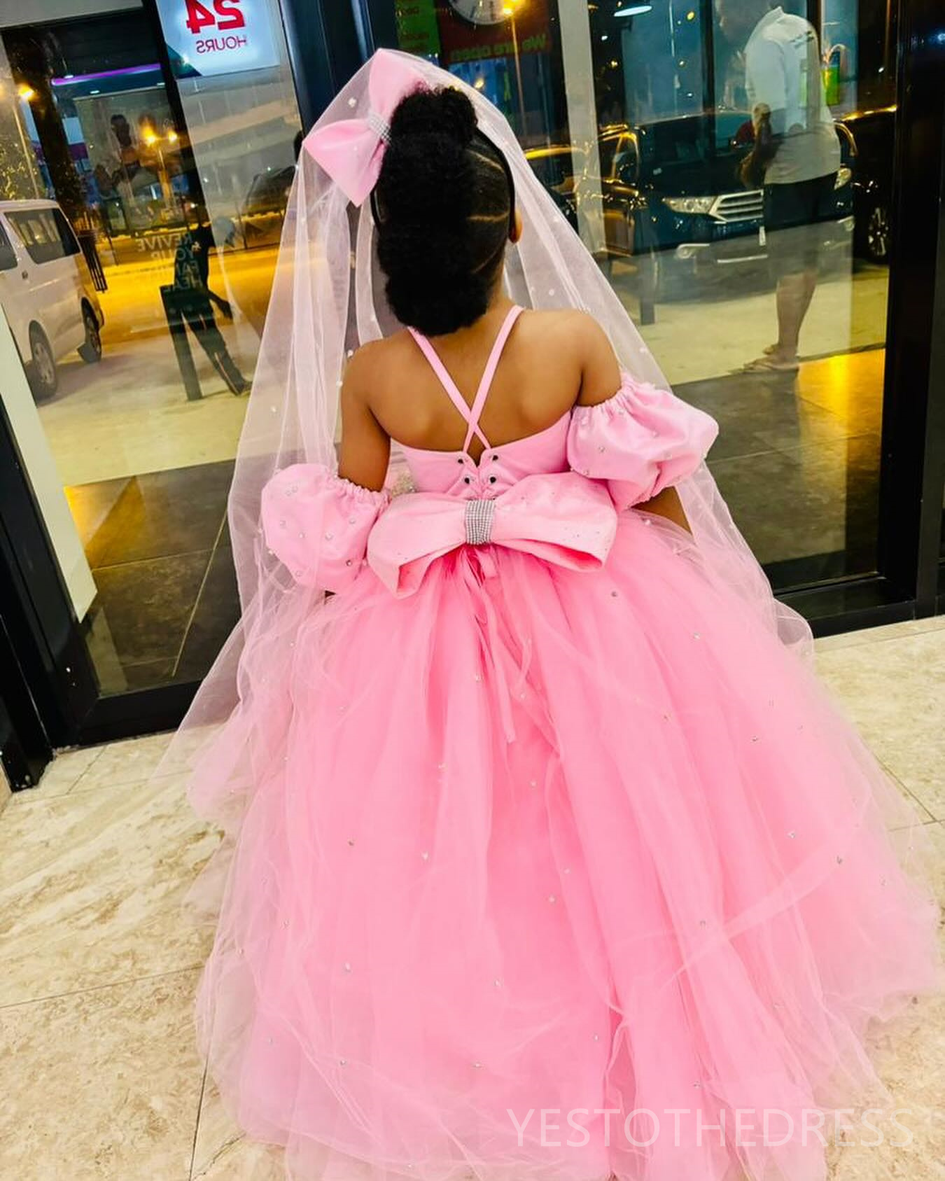 2024 Aso Ebi Pink Flower Girl Dresses Birthday Party Dress Illusion Spaghetti Straps Rhinestones Beaded Decorated Tiered Tulle Princess Ball Gown For 