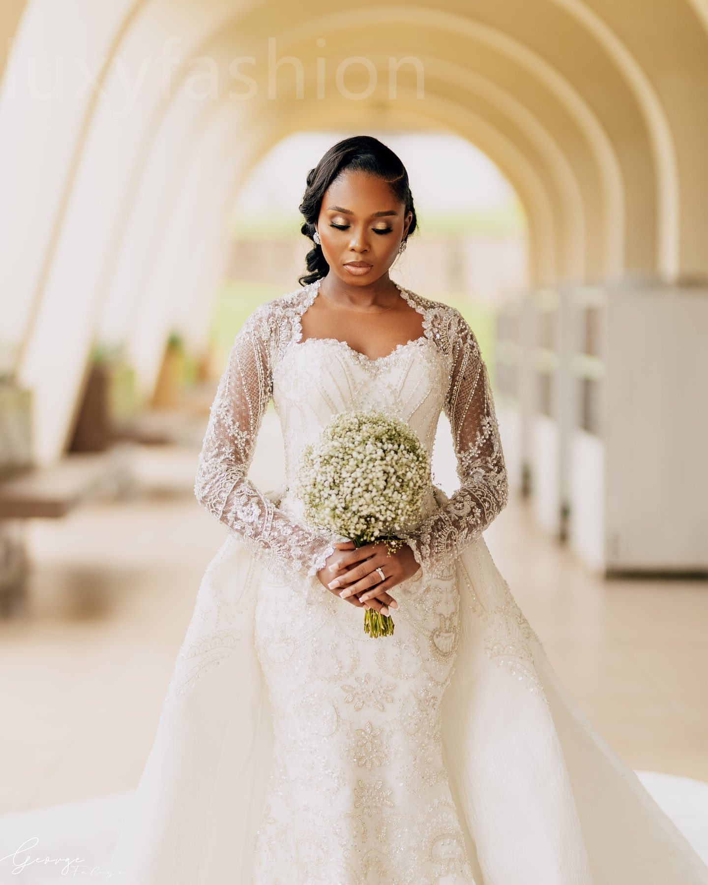 Aso Ebi 2024 Ivory Mermaid Wedding Dresses Lace Beaded Tulle Detachable Train Bridal Gowns Dress LFO443
