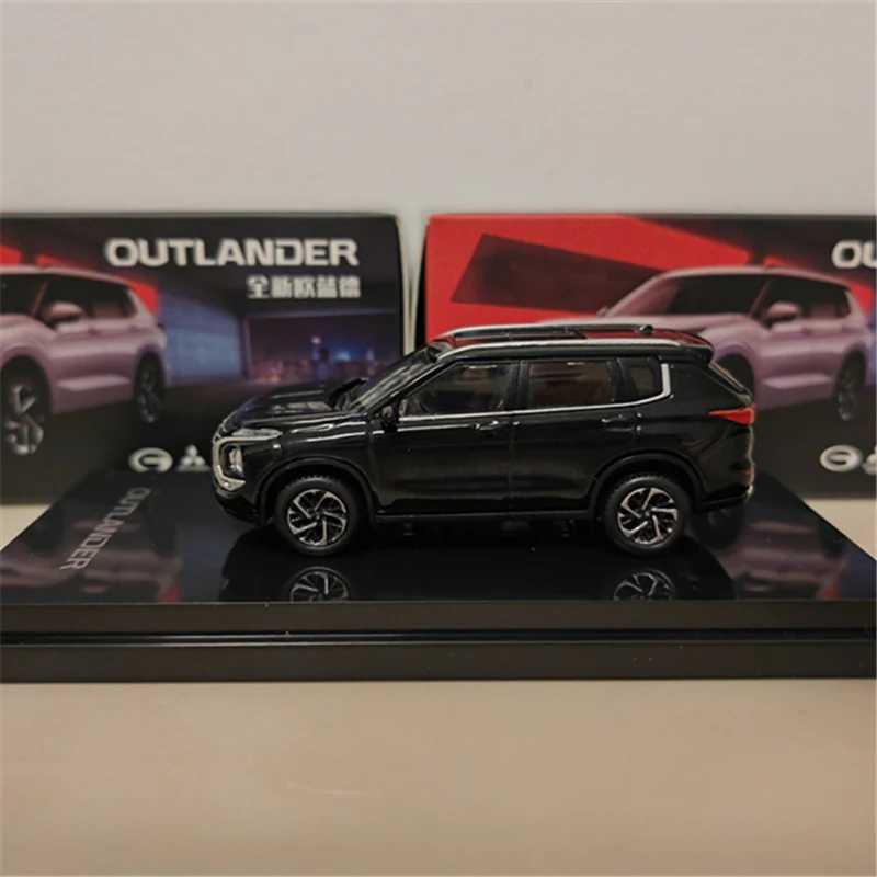 Free shipping Diecast Cars 1/64 Mitsubishis Outlander SUV Alloy Diecasts Metal Toy Vehicles Car Model Miniature Scale Childrens Gifts Decorations