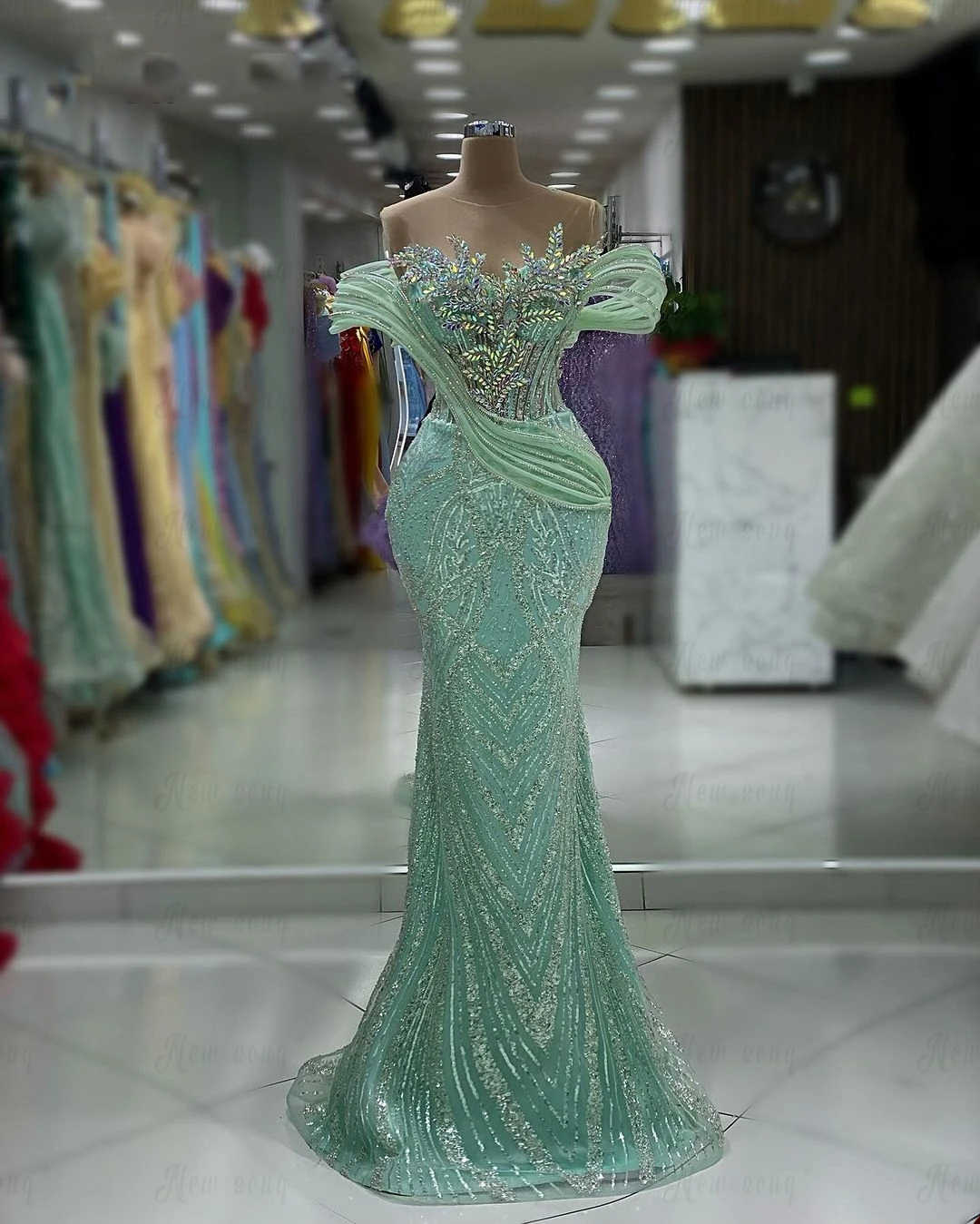 Design Prom Dresses Mermaid Appliques Crystals Sequins Lace Tulle Off Shoulder Zipper Sweep Train Custom Made Plus Size Party Evening Dress Vestido De