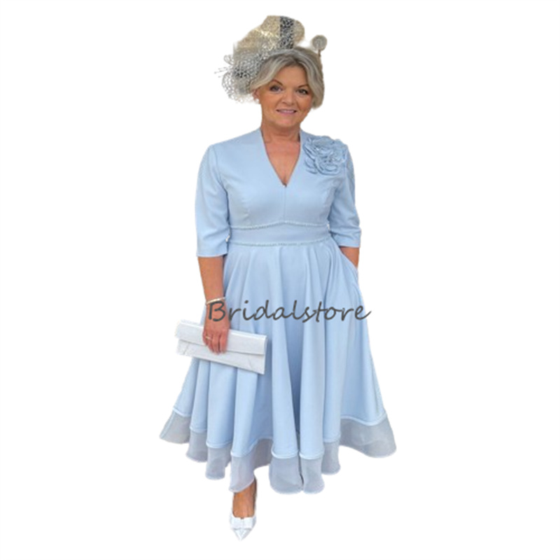 Elegant Baby Blue Mother Of The Bride Dresses 2024 With 3D Florals Sexy V Neck Plus Size Groom Mom Dress Tea Length Short Formal Evening Dress Beaded 