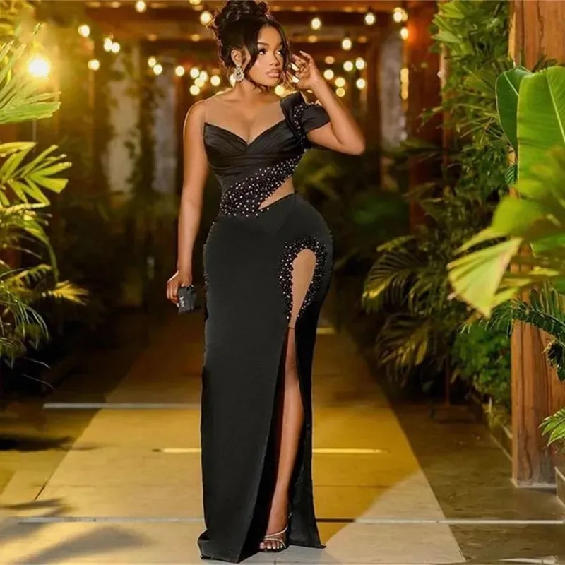 Sexy Black Thigh Split Formal Evening Dresses Sheer Neck Beaded Aso Ebi Long Party Prom Gowns For Women Elegant Satin Plus Size