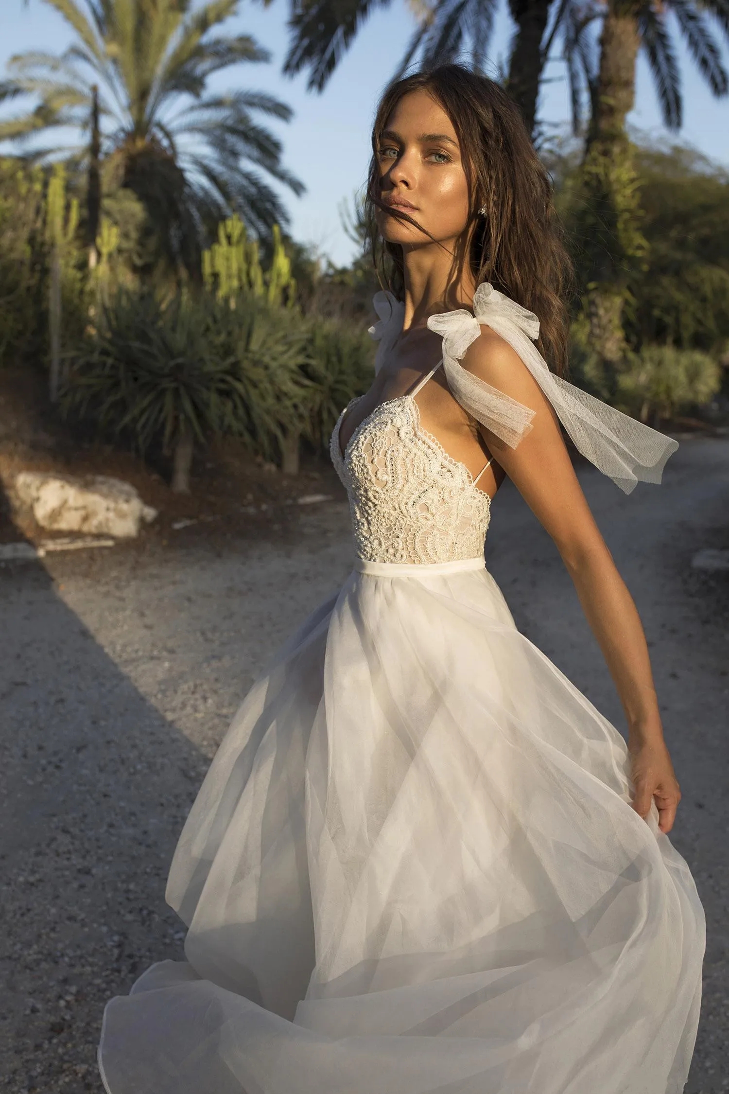 Boho Beach Berta Dresses Spaghetti Sweetheart Lace Appliqued Beaded Pearls Bridal Gowns Bohemian Cheap Wedding Dress