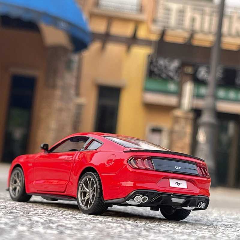 Free shipping Cars 1 34 Ford stang GT Alloy Sports Diecast Vehicles Silation Metal Car Model Sound and Light Childrens Toy Gift
