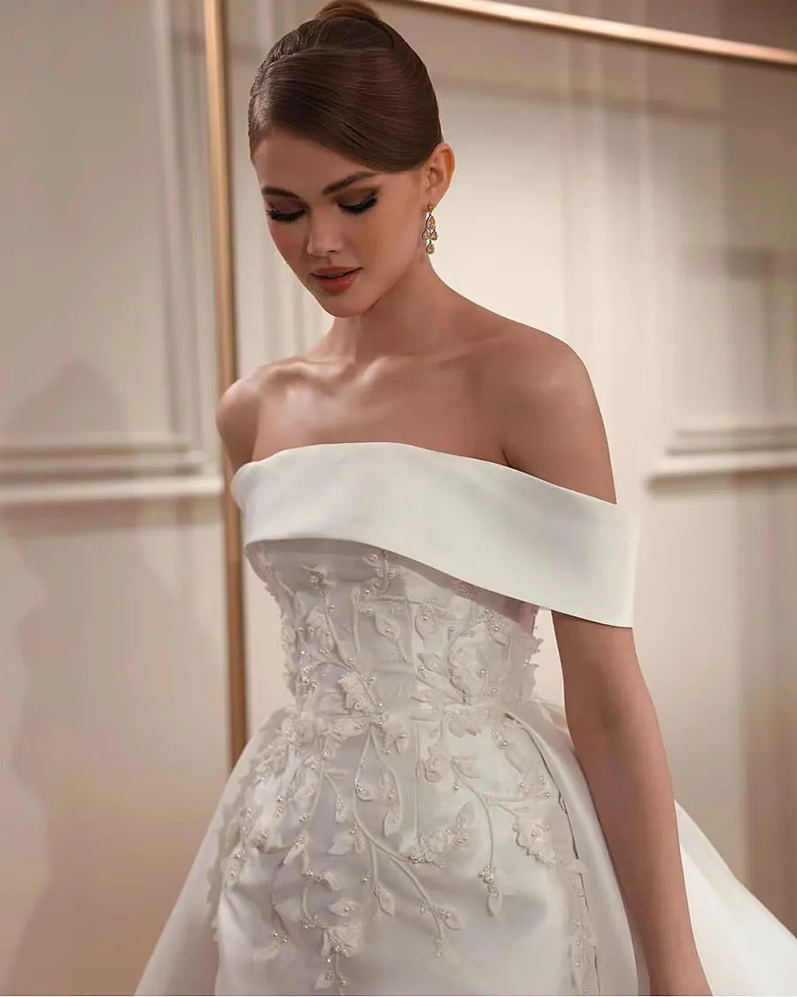 Mermaid Wedding Classic Dress Off the Shoulder Appliqued Lace Flowers Sheath Vestidos De Novias with Detachable Train