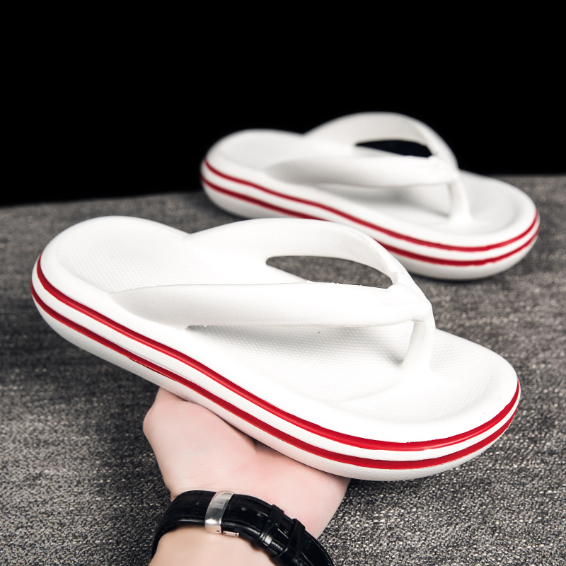 Fashion New Men's Flip Flops Outdoor Indoor Slippers Soft Sole Slides Men Beach Sandals Non-slip Home Men Slippers Flip Flops